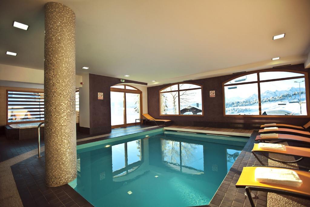 Hotel Le Calgary Les Saisies Exterior foto
