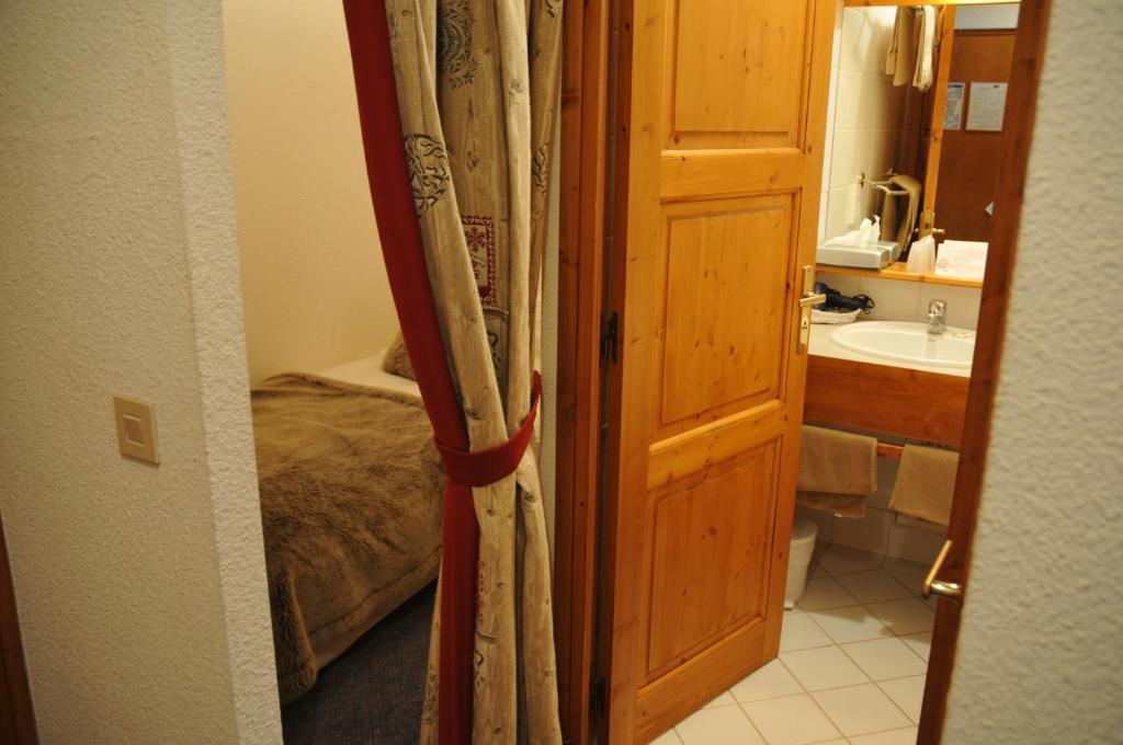 Hotel Le Calgary Les Saisies Habitación foto
